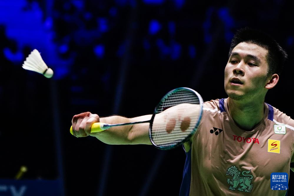 送出一脚撕 送出一脚撕